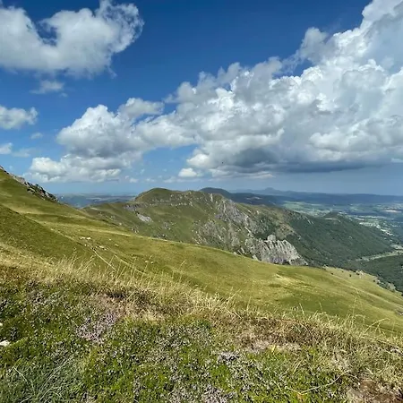 T3 Duplex Super Besse, Parking, Piscine, Wifi Apartment Besse-et-Saint-Anastaise