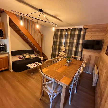 T3 Duplex Super Besse, Parking, Piscine, Wifi Besse-et-Saint-Anastaise